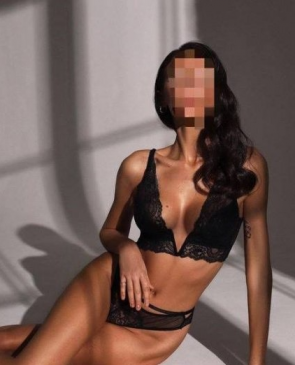 Камилла, 23