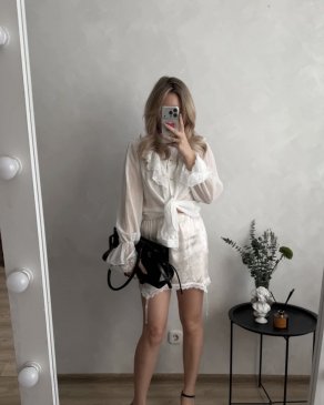 АНЮТА, 26
