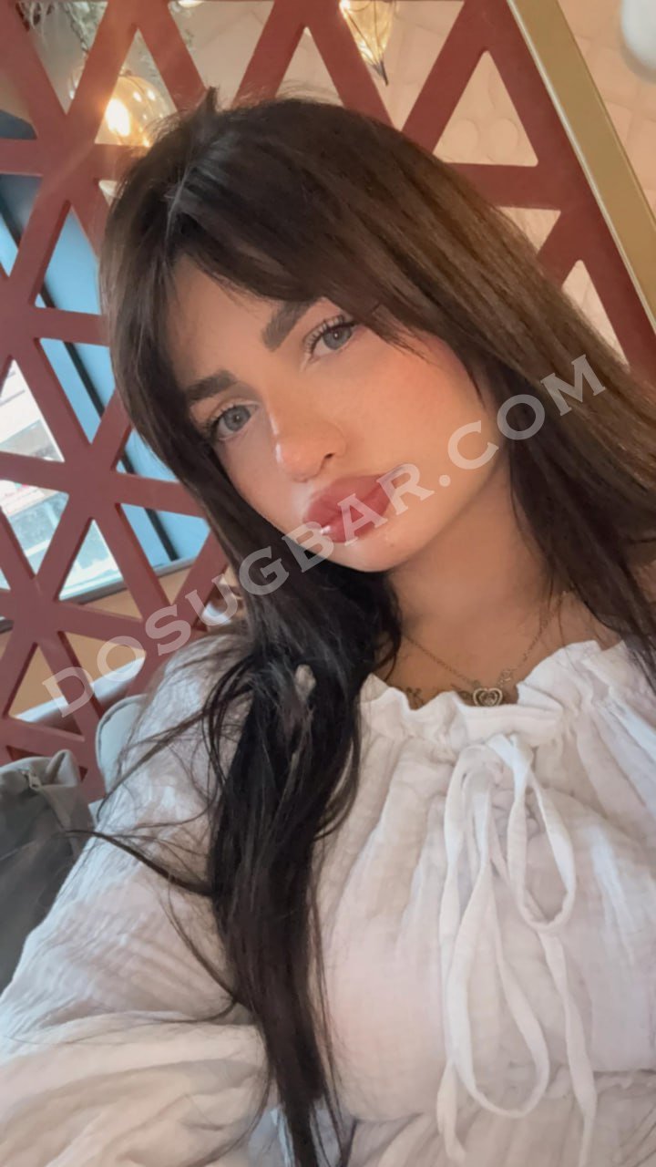 Анюта, 22